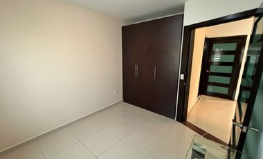 CASA EN ESQUINA CON ALBERCA EN KLUSTER LAS FUENTES CERCA DEL CENTRO DE JIUTEPEC