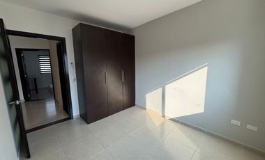 CASA EN ESQUINA CON ALBERCA EN KLUSTER LAS FUENTES CERCA DEL CENTRO DE JIUTEPEC