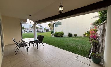 CASA EN ESQUINA CON ALBERCA EN KLUSTER LAS FUENTES CERCA DEL CENTRO DE JIUTEPEC