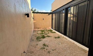 Renta de townhouse en Temozón