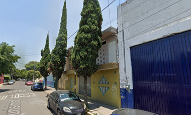 ¡¡GRAN OPORTUNIDAD DE ADQUIRIR O INVERTIR EN ESTAS OFICINAS CON ALMACEN DE REMATE BANCARIO, IDEAL PARA COMENZAR O AUMENTAR TU NEGOCIO!!, (SOLO CON REC