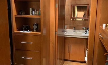 Casa en Venta en Valle Real Zapopan | Estilo Contemporáneo y Amplios Espacios