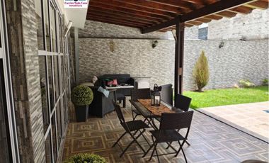 ALQUILO CASA EN BARRIO TRES CERRITOS, PASANDO LA SEGUNDA ROTONDA, CON PILETA DE NATACION, DOBLE GALERIA Y YACUZZI