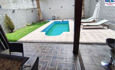 ALQUILO CASA EN BARRIO TRES CERRITOS, PASANDO LA SEGUNDA ROTONDA, CON PILETA DE NATACION, DOBLE GALERIA Y YACUZZI