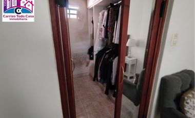 ALQUILO CASA EN BARRIO TRES CERRITOS, PASANDO LA SEGUNDA ROTONDA, CON PILETA DE NATACION, DOBLE GALERIA Y YACUZZI