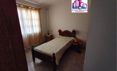 ALQUILO CASA EN BARRIO TRES CERRITOS, PASANDO LA SEGUNDA ROTONDA, CON PILETA DE NATACION, DOBLE GALERIA Y YACUZZI