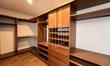 Residencia premium en Zona Esmeralda | 823 m² de terreno y 8 estacionamientos