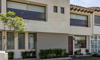 Se vende casa en fraccionamiento Lomas Virreyes modelo Málaga, calimaya, Estado de México