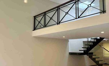 Se vende casa en fraccionamiento Lomas Virreyes modelo Málaga, calimaya, Estado de México