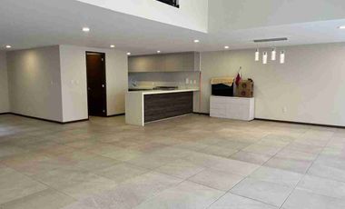 Se vende casa en fraccionamiento Lomas Virreyes modelo Málaga, calimaya, Estado de México