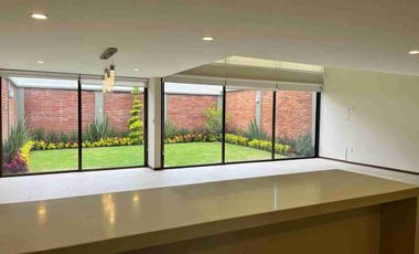 Se vende casa en fraccionamiento Lomas Virreyes modelo Málaga, calimaya, Estado de México