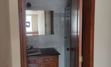 ARRIENDA APARTAMENTO EN LOS ROSALES