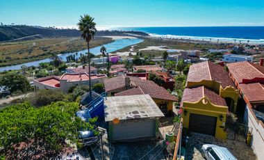 Casa con vistas al mar, río y montañas en Loma La Misión con depto extra