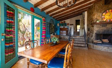 Casa con vistas al mar, río y montañas en Loma La Misión con depto extra