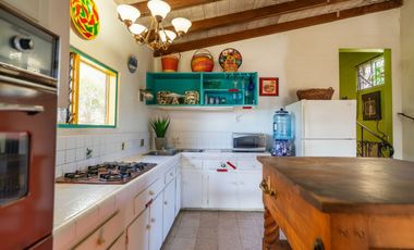 Casa con vistas al mar, río y montañas en Loma La Misión con depto extra