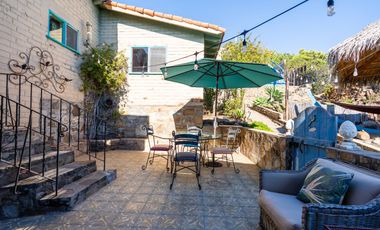 Casa con vistas al mar, río y montañas en Loma La Misión con depto extra