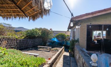 Casa con vistas al mar, río y montañas en Loma La Misión con depto extra