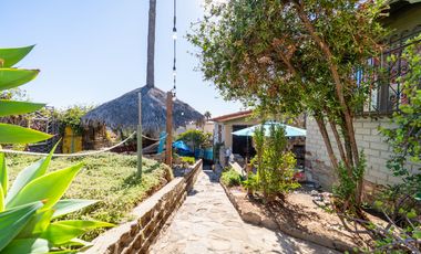 Casa con vistas al mar, río y montañas en Loma La Misión con depto extra