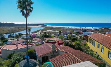 Casa con vistas al mar, río y montañas en Loma La Misión con depto extra