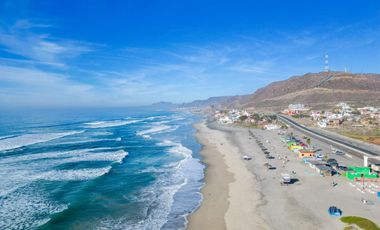 Casa con vistas al mar, río y montañas en Loma La Misión con depto extra