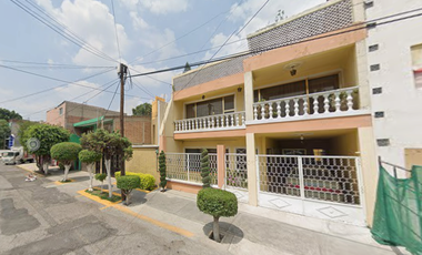 Casa en venta Calle Zahuatlan, Hab la Romana, Tlalnepantla de Baz, Méx.