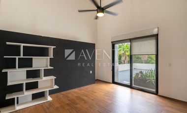 CASA EN VENTA, VILLA MAGNA, CANCÚN CENTRO, CANCÚN