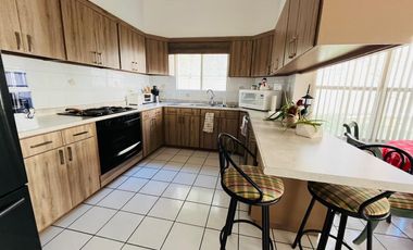 RESIDENCIAL LA CAÑADA, RESIDENCIA TOTALMENTE EQUIPADA CON 3 RECAMARAS CADA UNA CON BAÑO