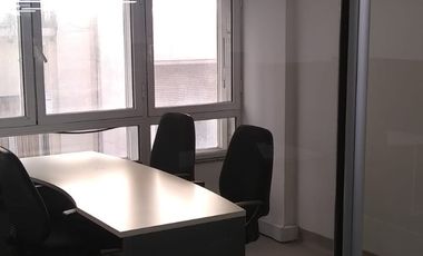 ALQUILER DE EXCLUSIVA OFICINA EN SAN NICOLAS
