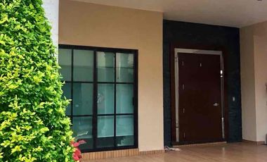 EN VENTA PRECIOSA CASA MODERNA