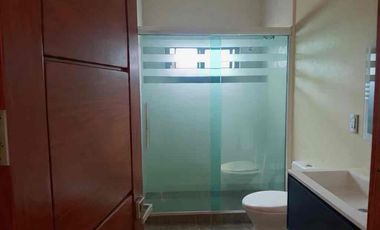 EN VENTA PRECIOSA CASA MODERNA