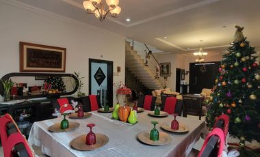 En alquiler moderna casa esquinera FULL AMOBLADA con piscina en Santa Maria de Casa Grande, Av. Leon Febres Cordero, Samborondon