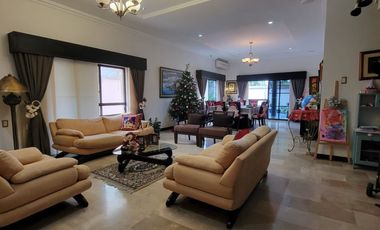 En alquiler moderna casa esquinera FULL AMOBLADA con piscina en Santa Maria de Casa Grande, Av. Leon Febres Cordero, Samborondon