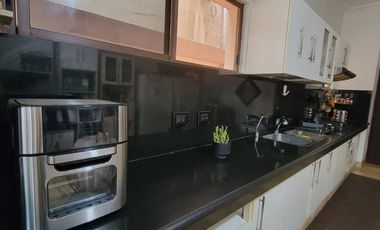 En alquiler moderna casa esquinera FULL AMOBLADA con piscina en Santa Maria de Casa Grande, Av. Leon Febres Cordero, Samborondon