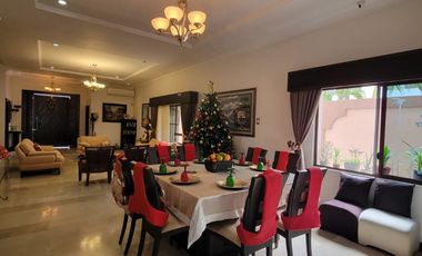 En alquiler moderna casa esquinera FULL AMOBLADA con piscina en Santa Maria de Casa Grande, Av. Leon Febres Cordero, Samborondon