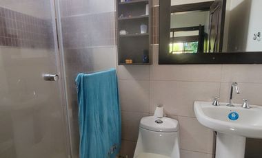 En alquiler moderna casa esquinera FULL AMOBLADA con piscina en Santa Maria de Casa Grande, Av. Leon Febres Cordero, Samborondon