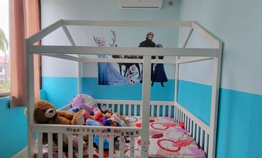 En alquiler moderna casa esquinera FULL AMOBLADA con piscina en Santa Maria de Casa Grande, Av. Leon Febres Cordero, Samborondon