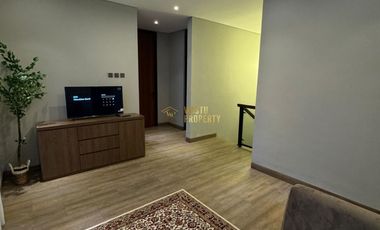 DIJUAL RUMAH 2 LANTAI SHM FULL FURNISHED DEKAT RESTO TENGKLENG GAJAH DI WEDOMARTANI SLEMAN