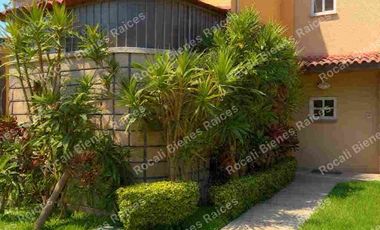 EN VENTA CASITA CON AMPLIACIÓN