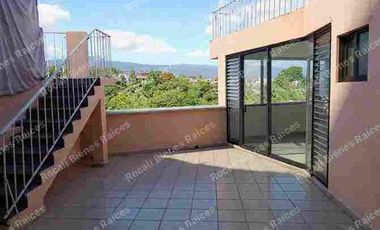 Bonita Casa en Condominio de 10 Casas con Vista Panorámica.