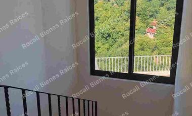 Bonita Casa en Condominio de 10 Casas con Vista Panorámica.