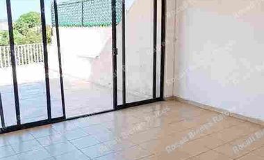 Bonita Casa en Condominio de 10 Casas con Vista Panorámica.