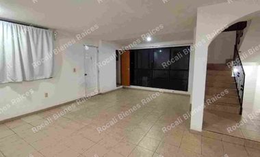 Bonita Casa en Condominio de 10 Casas con Vista Panorámica.