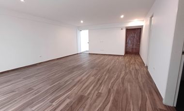 VENTA DE DÚPLEX ESTRENO 302 M2 EN SANTIAGO DE SURCO