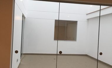 VENTA DE DÚPLEX ESTRENO 302 M2 EN SANTIAGO DE SURCO