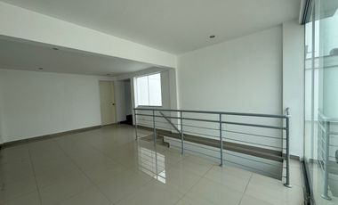 VENTA DE DÚPLEX ESTRENO 302 M2 EN SANTIAGO DE SURCO