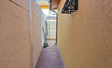 ARRIENDO AÑO CORRIDO, SEMI AMOBLADA O SIN MUEBLES, 3 DORMITORIOS, 3 BAÑOS, LA ARBOLEDA, LA SERENA.