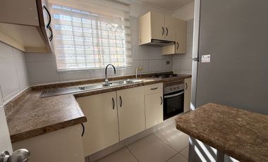 ARRIENDO AÑO CORRIDO, SEMI AMOBLADA O SIN MUEBLES, 3 DORMITORIOS, 3 BAÑOS, LA ARBOLEDA, LA SERENA.