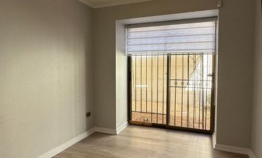 ARRIENDO AÑO CORRIDO, SEMI AMOBLADA O SIN MUEBLES, 3 DORMITORIOS, 3 BAÑOS, LA ARBOLEDA, LA SERENA.