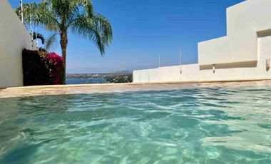 ¡¡TEQUESQUITENGO MORELOS, EN VENTA CASA MINIMALISTA CON VISTA AL LAGO!!