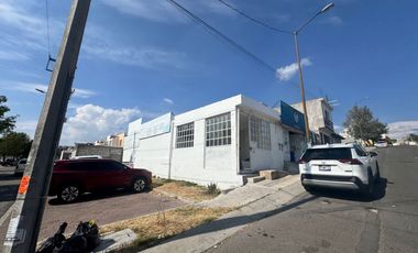 Local en RENTA en La Pradera, en esquina con excelente visibilidad